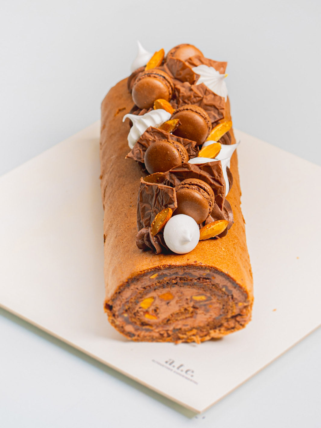 Intense Chocolate Swiss Roll Cake