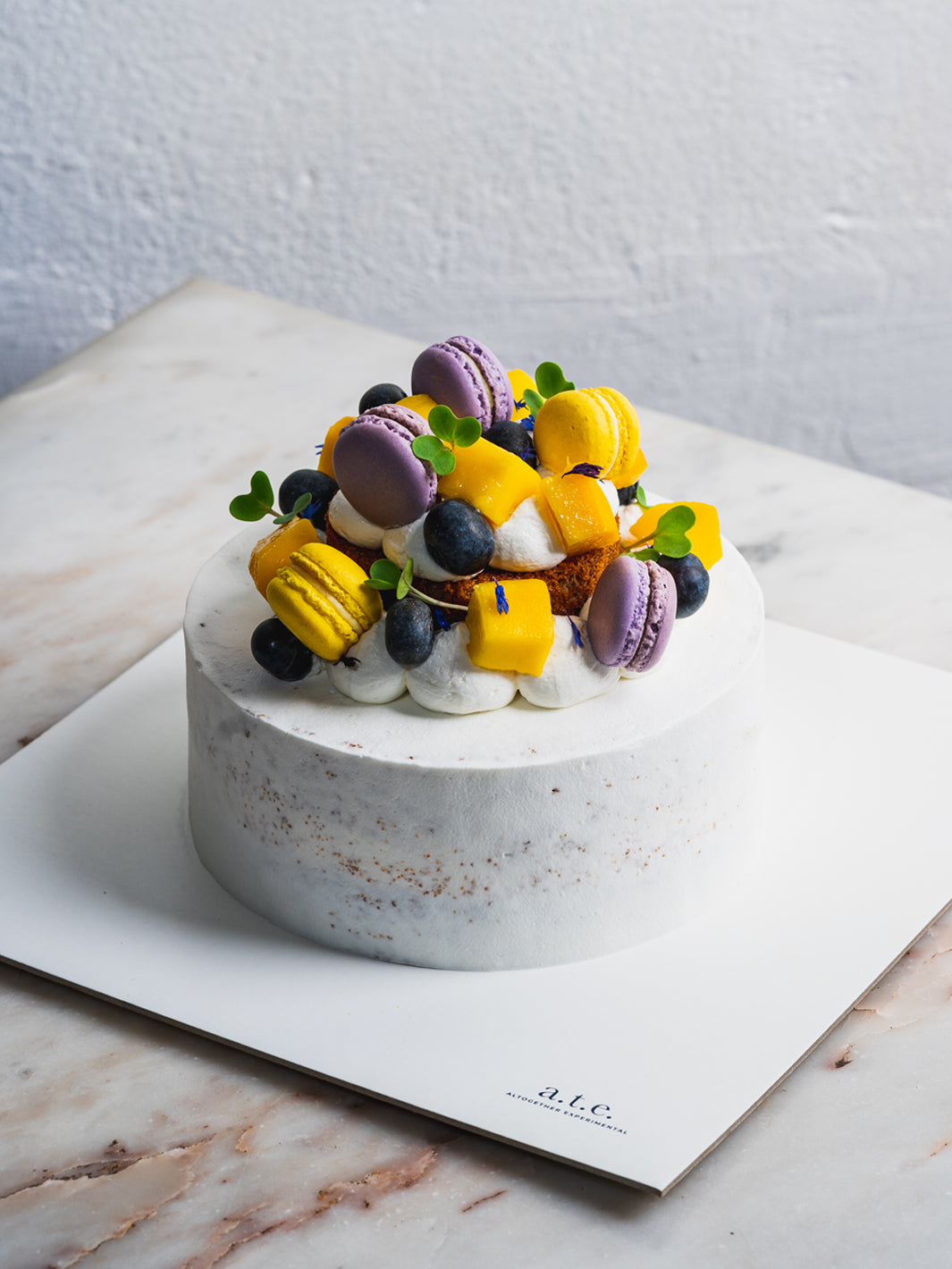 Mango, Blueberries & Almond